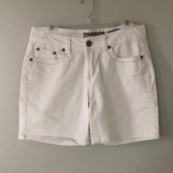 Pair of Vanilla Star Jean Shorts - Picture 1 of 8
